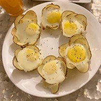 Potato and egg breakfast flowers
